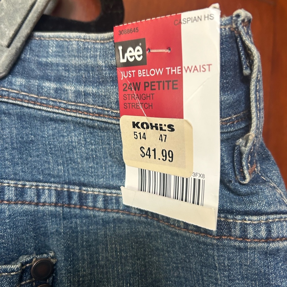 Lee Comfort Waist six 24 petite straight leg jeans